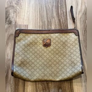 Celine wristlet/pouch - fixer